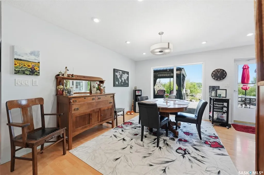 515 3rd Avenue Jansen SK S0K 2B0