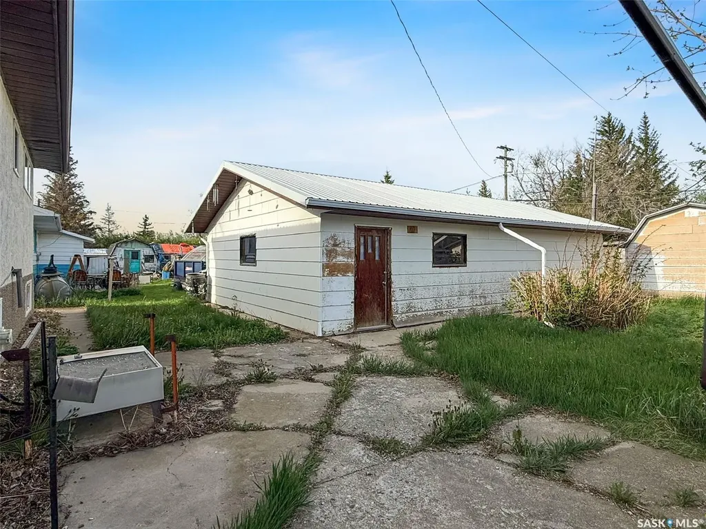 3167 Rutland Avenue Gull Lake SK S0N 1A0