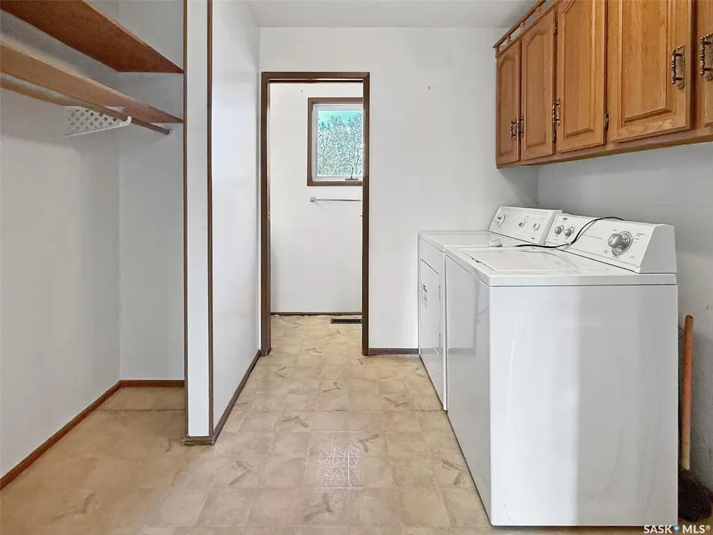 3167 Rutland Avenue Gull Lake SK S0N 1A0