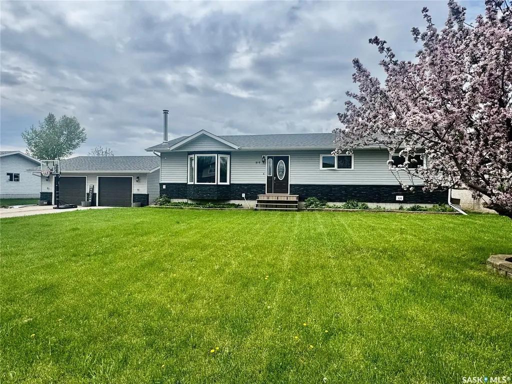 515 1st Street NW Preeceville SK S0A 3B0