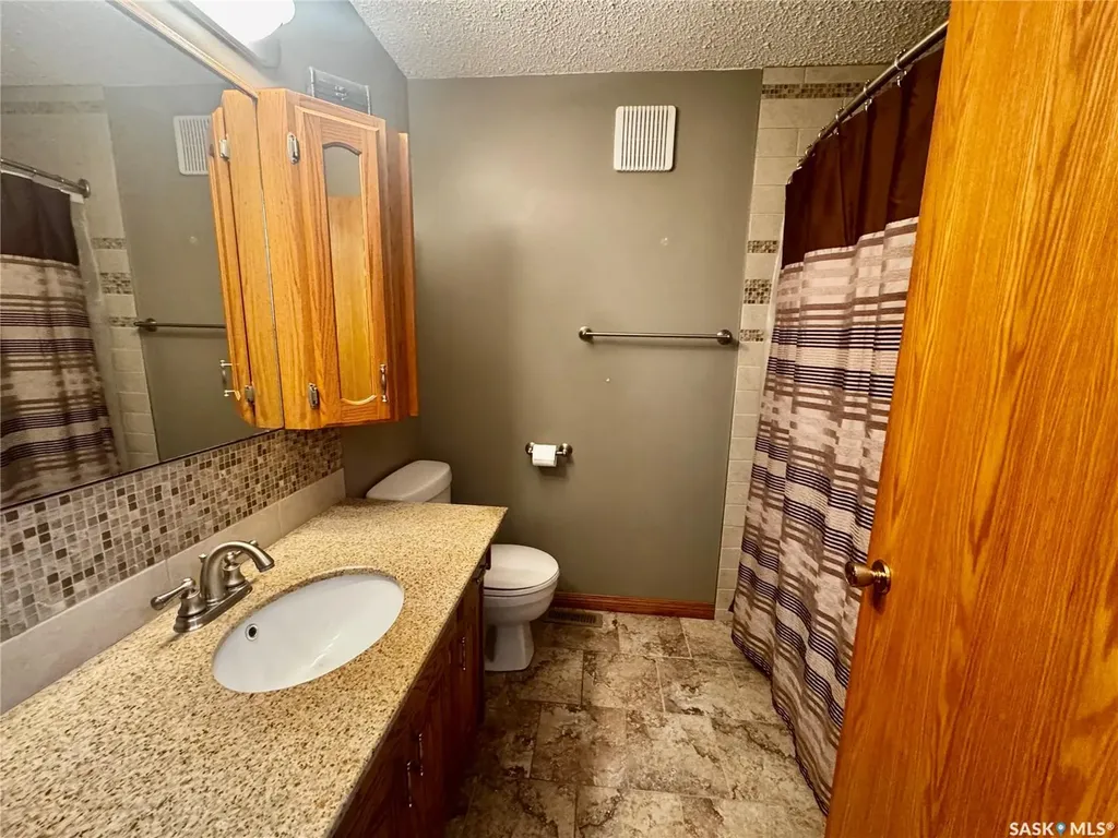 515 1st Street NW Preeceville SK S0A 3B0