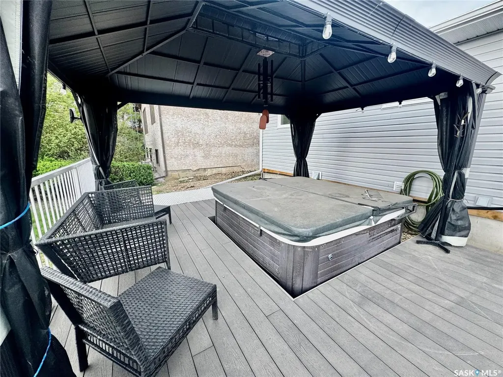 515 1st Street NW Preeceville SK S0A 3B0