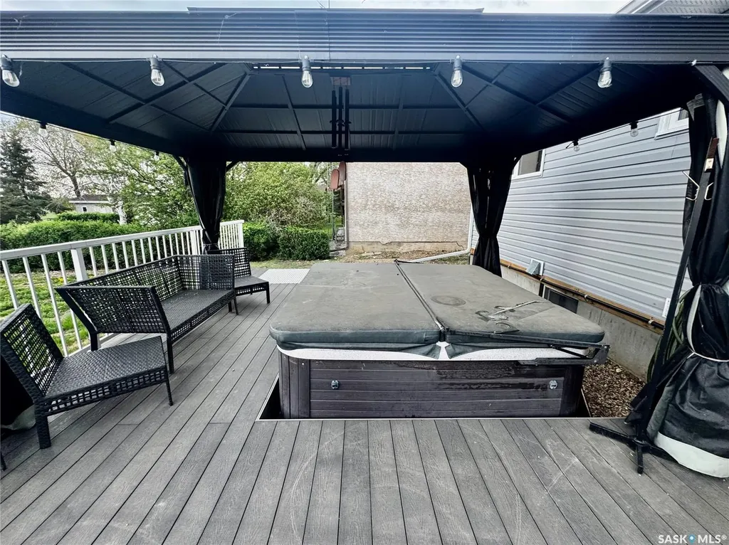 515 1st Street NW Preeceville SK S0A 3B0