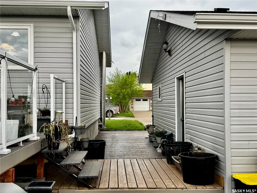 515 1st Street NW Preeceville SK S0A 3B0