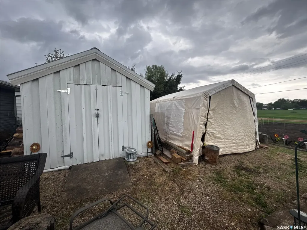 515 1st Street NW Preeceville SK S0A 3B0