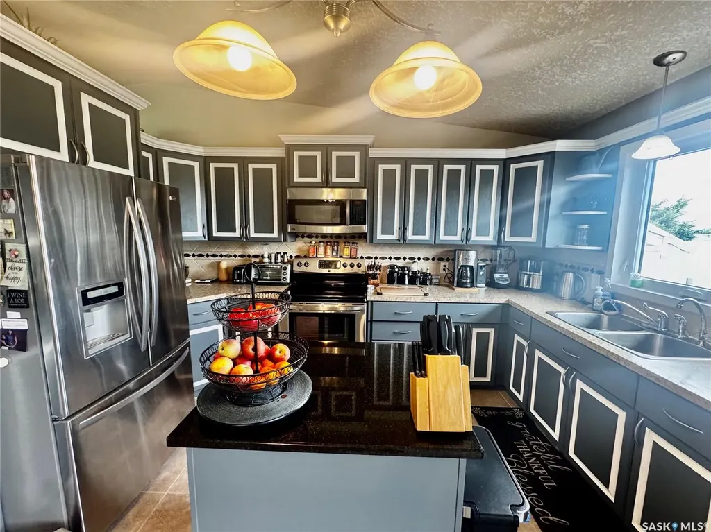 515 1st Street NW Preeceville SK S0A 3B0
