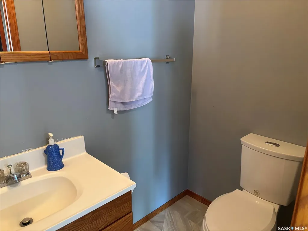 1012 Stadacona Street E Moose Jaw SK S6H 0K9