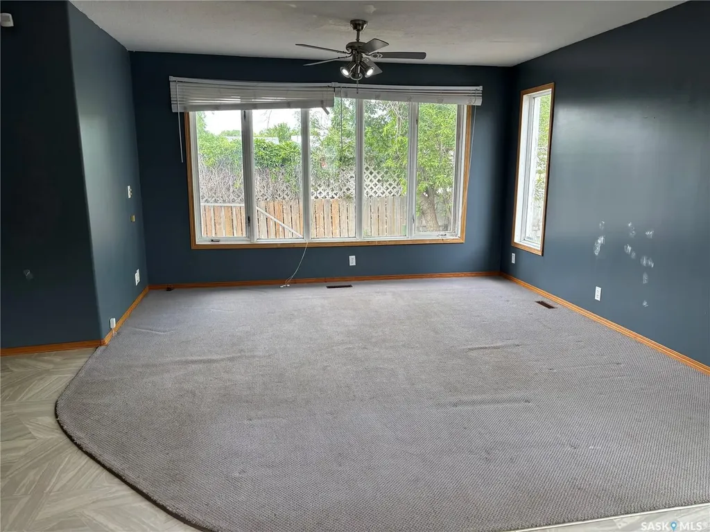 1012 Stadacona Street E Moose Jaw SK S6H 0K9