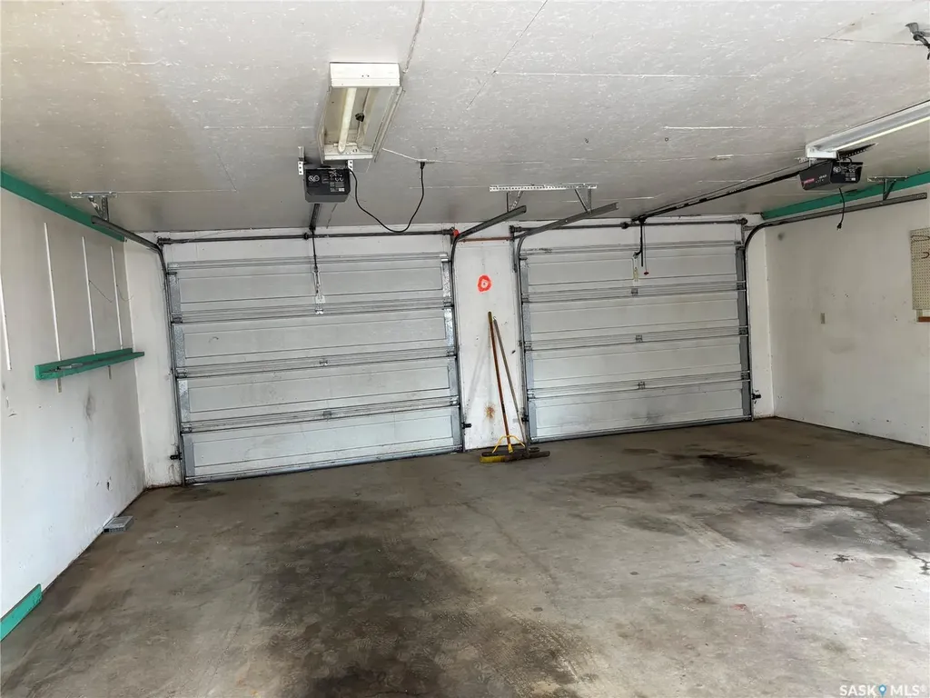 1012 Stadacona Street E Moose Jaw SK S6H 0K9