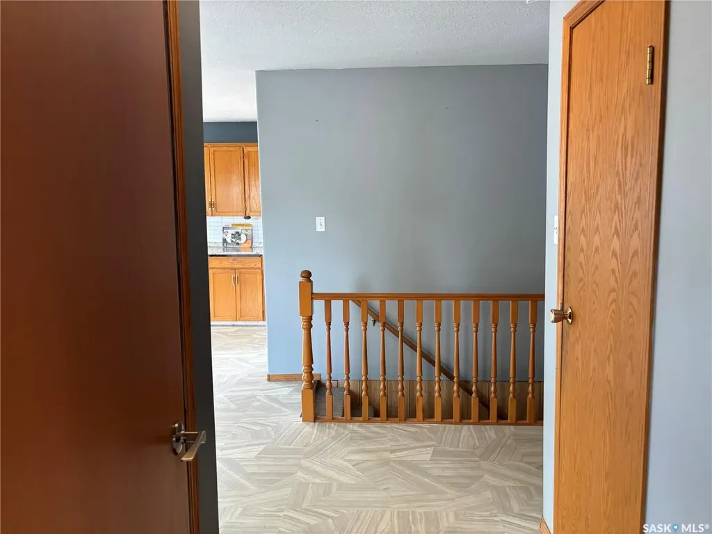 1012 Stadacona Street E Moose Jaw SK S6H 0K9