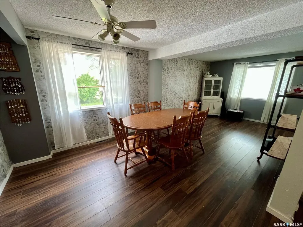 326 Saskatchewan Avenue Kerrobert SK S0L 1R0