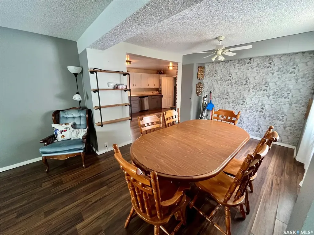 326 Saskatchewan Avenue Kerrobert SK S0L 1R0
