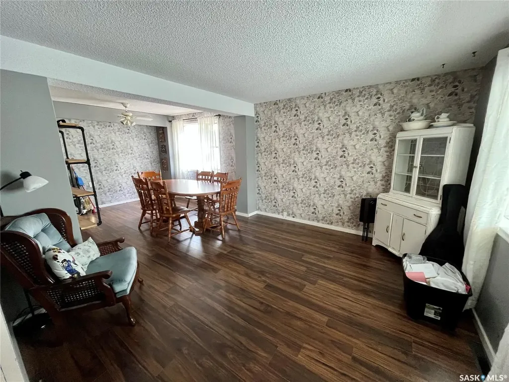 326 Saskatchewan Avenue Kerrobert SK S0L 1R0