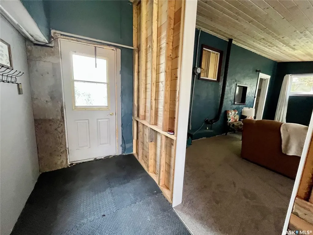 326 Saskatchewan Avenue Kerrobert SK S0L 1R0