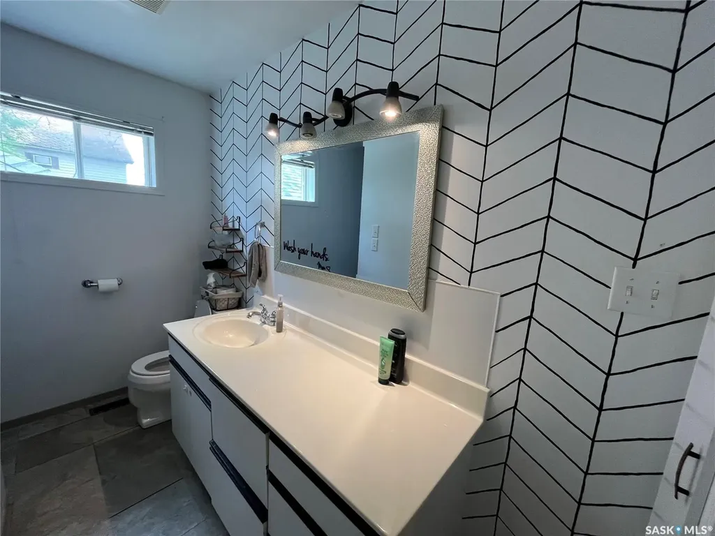 326 Saskatchewan Avenue Kerrobert SK S0L 1R0