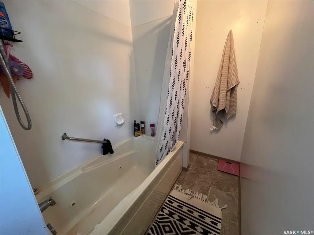 326 Saskatchewan Avenue Kerrobert SK S0L 1R0