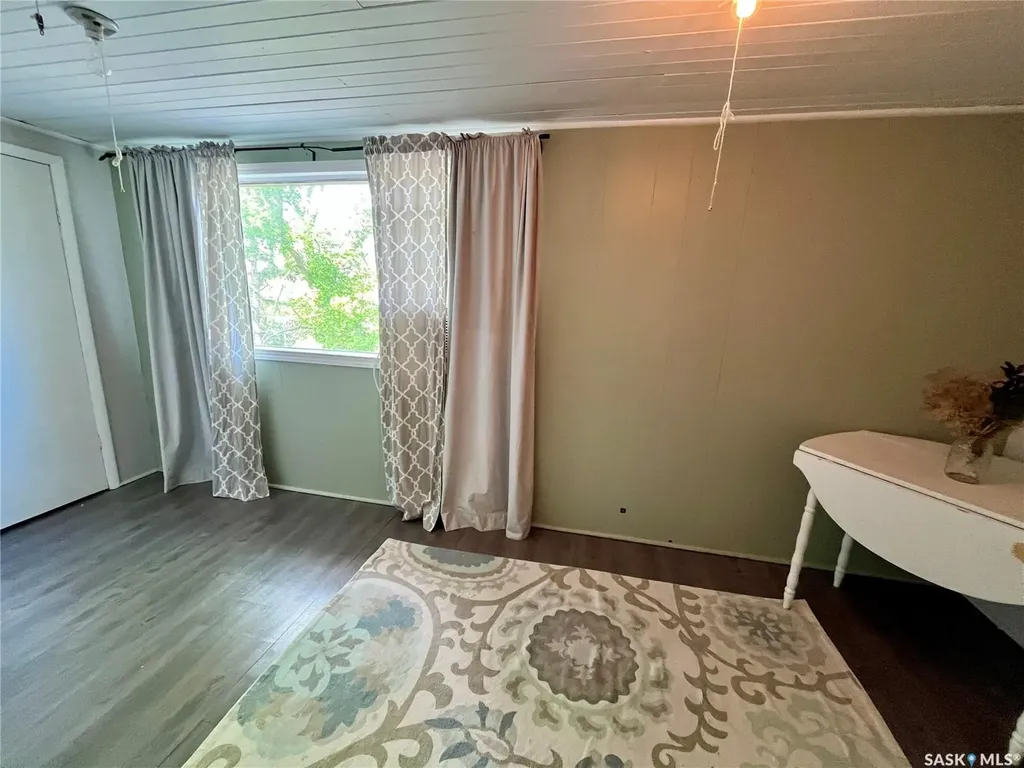326 Saskatchewan Avenue Kerrobert SK S0L 1R0
