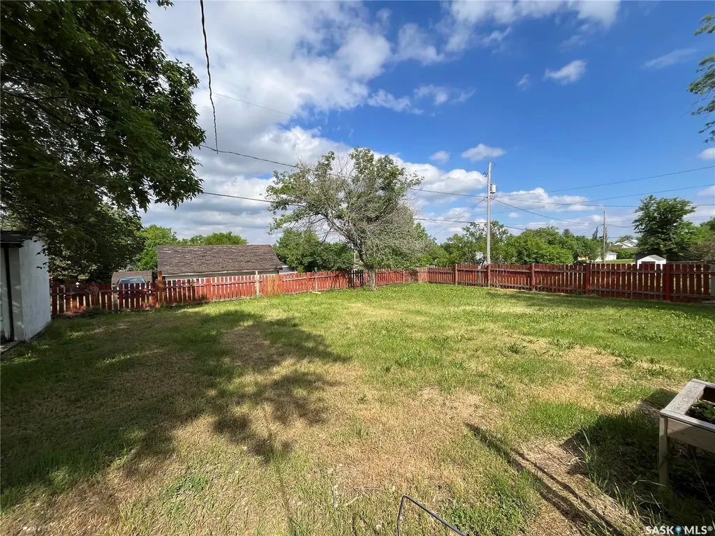 326 Saskatchewan Avenue Kerrobert SK S0L 1R0