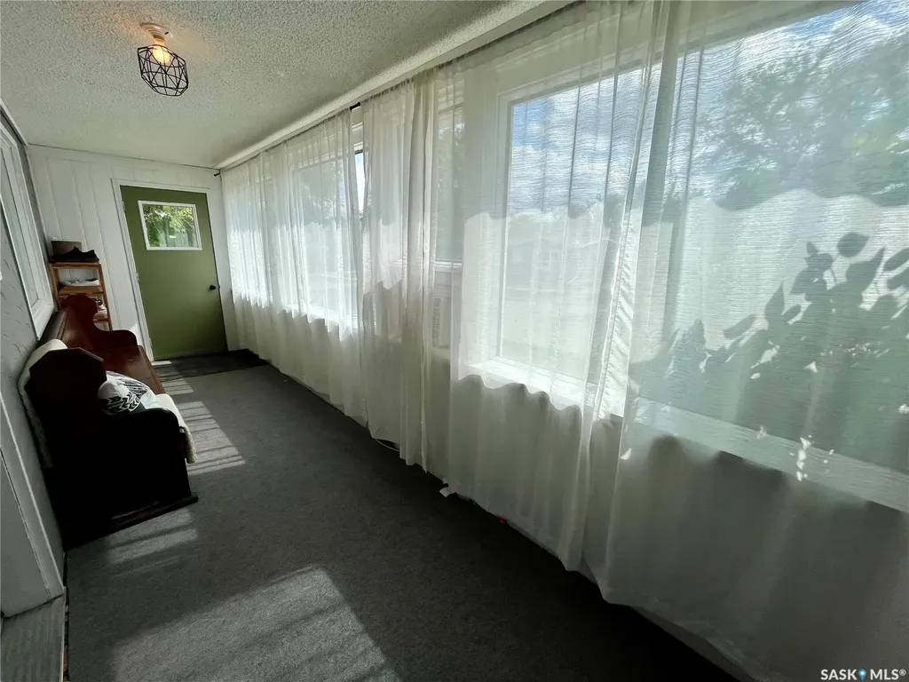 326 Saskatchewan Avenue Kerrobert SK S0L 1R0