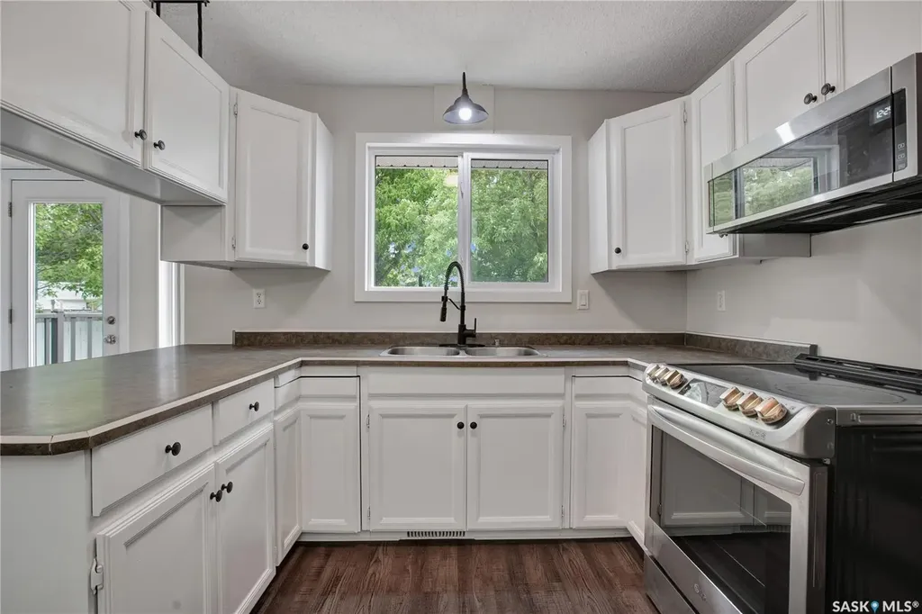 310 1st Avenue Osler SK S0K 3A0