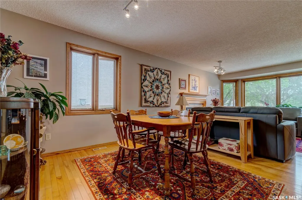 214 Par Place N Regina SK S4Y 1H3