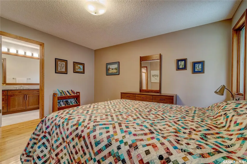 214 Par Place N Regina SK S4Y 1H3