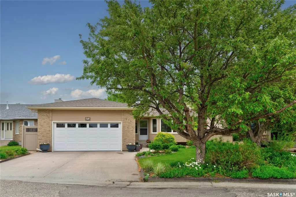 214 Par Place N Regina SK S4Y 1H3