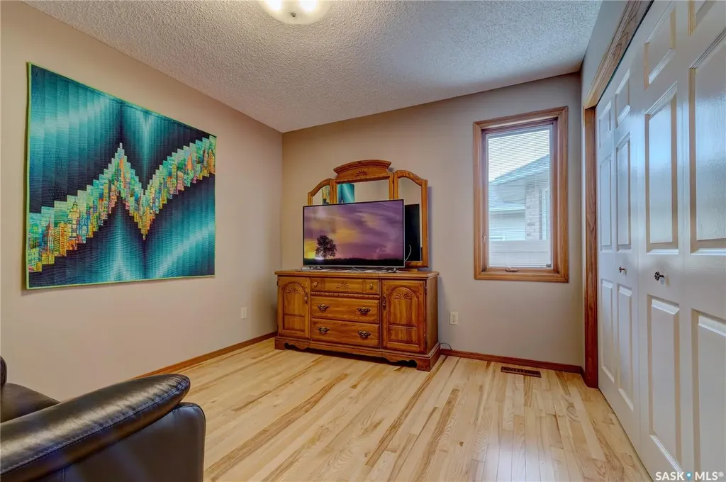 214 Par Place N Regina SK S4Y 1H3