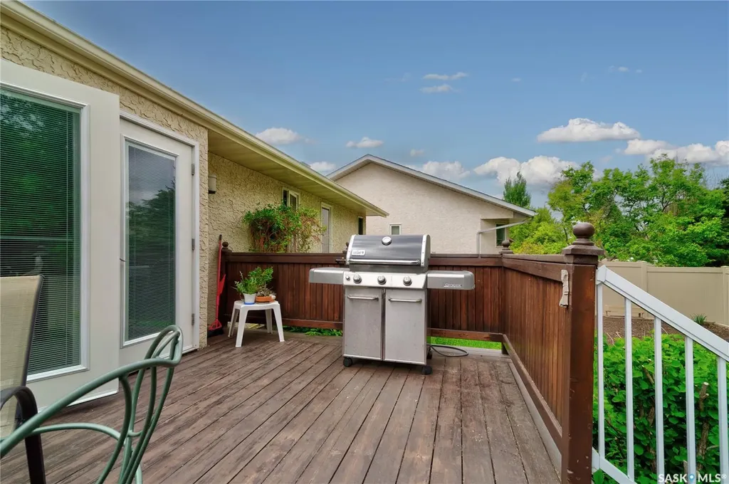 214 Par Place N Regina SK S4Y 1H3