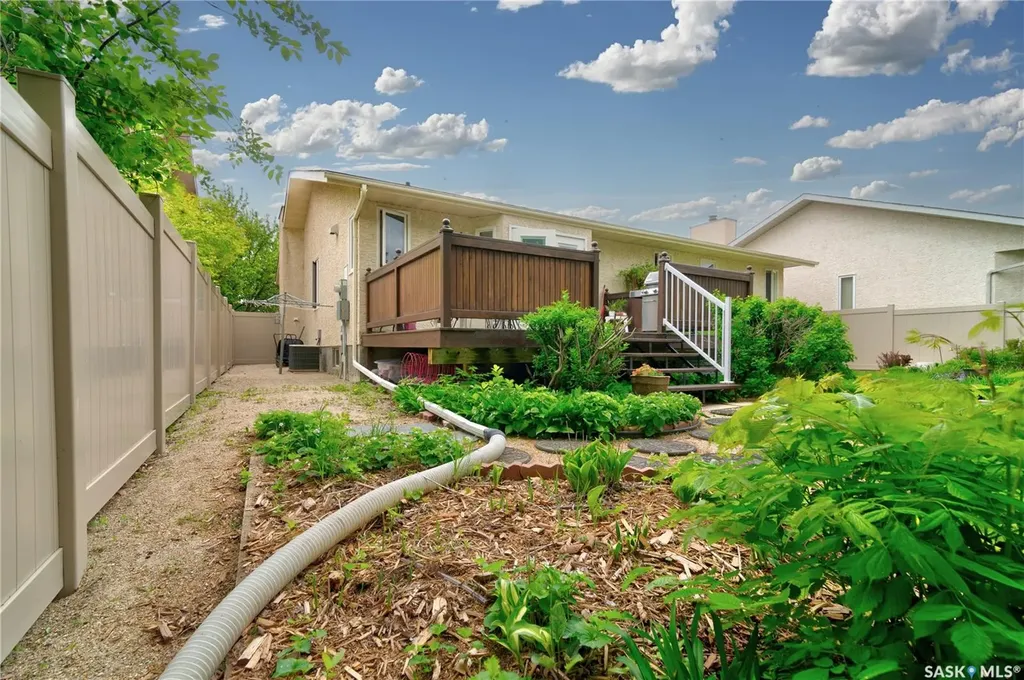 214 Par Place N Regina SK S4Y 1H3