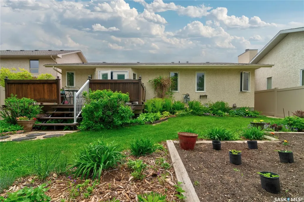 214 Par Place N Regina SK S4Y 1H3