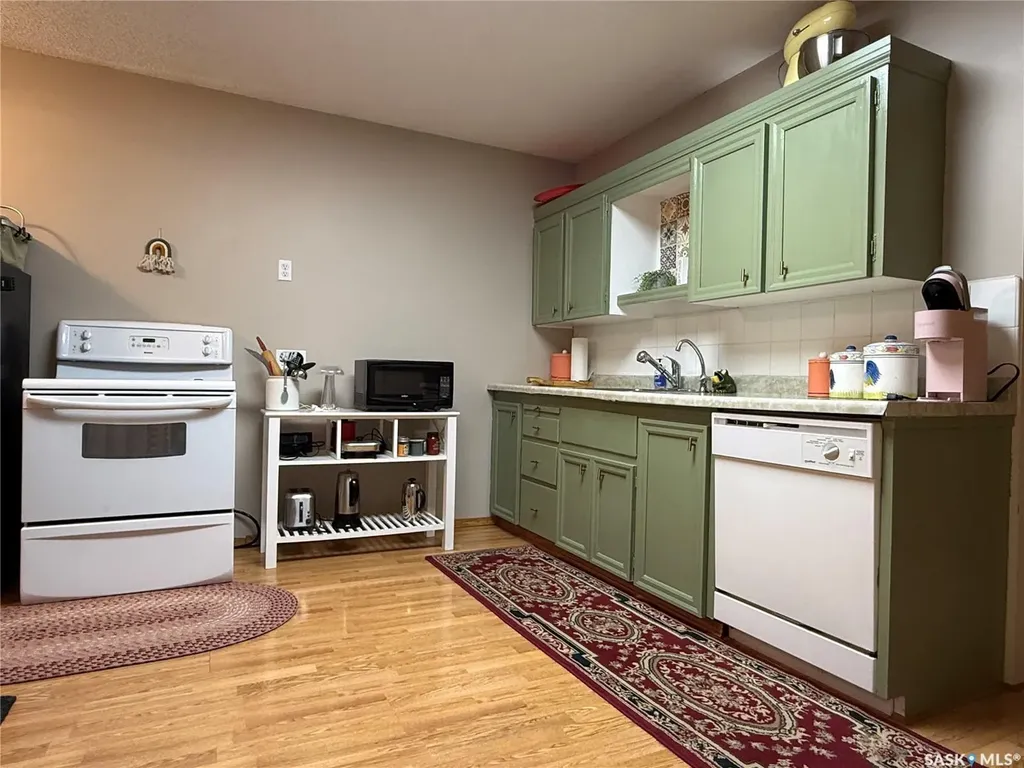 127 6th Avenue W Melville SK S0A 2P0