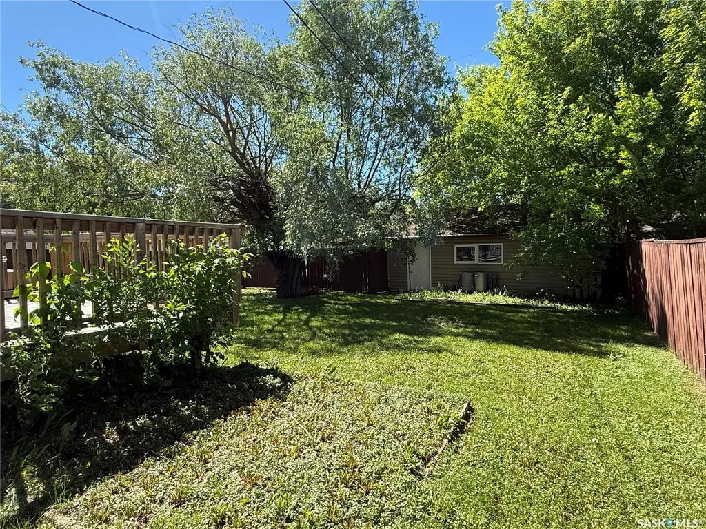 127 6th Avenue W Melville SK S0A 2P0