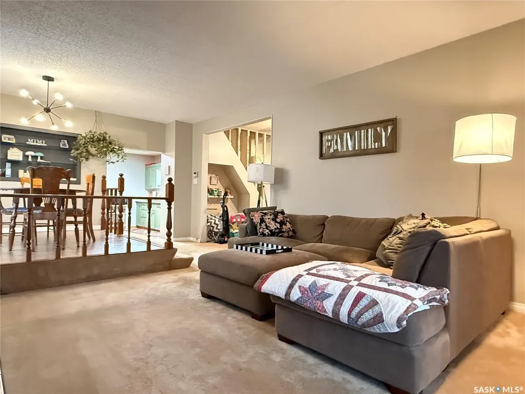 127 6th Avenue W Melville SK S0A 2P0