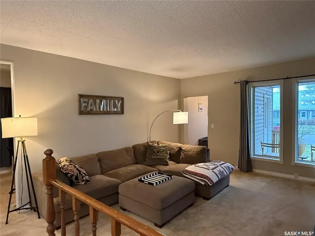 127 6th Avenue W Melville SK S0A 2P0