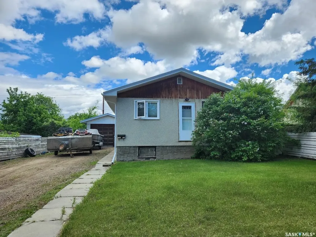 1282 109th Street North Battleford SK S9A 2E8