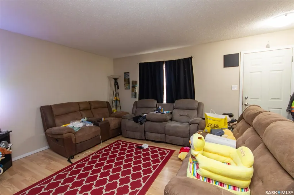 1402 112th Street North Battleford SK S9A 3B2