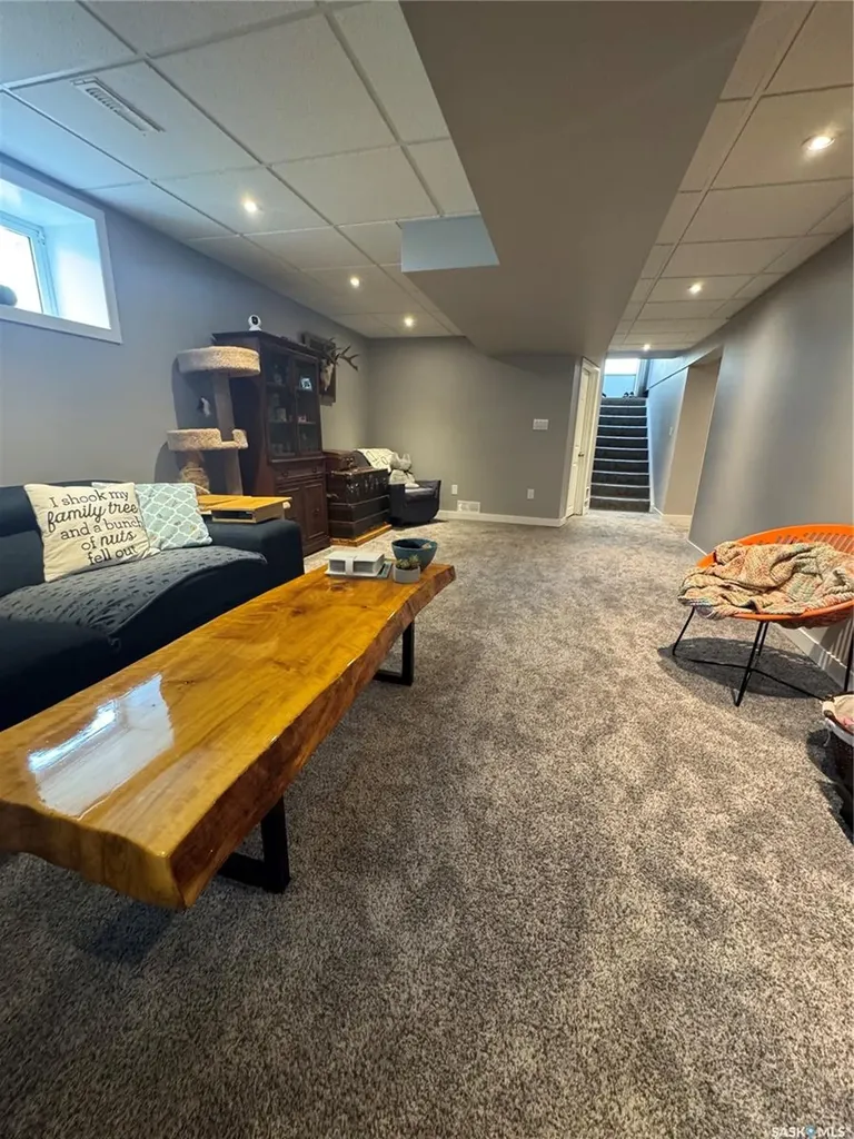 2808 Park Street Regina SK S4N 2H6