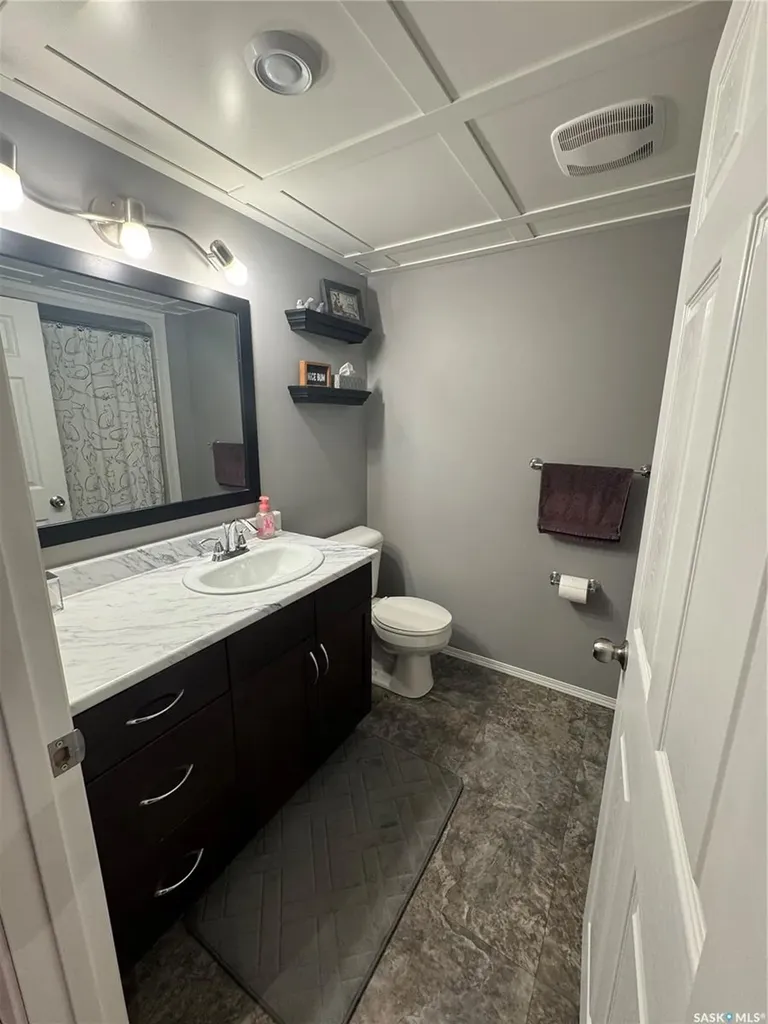 2808 Park Street Regina SK S4N 2H6