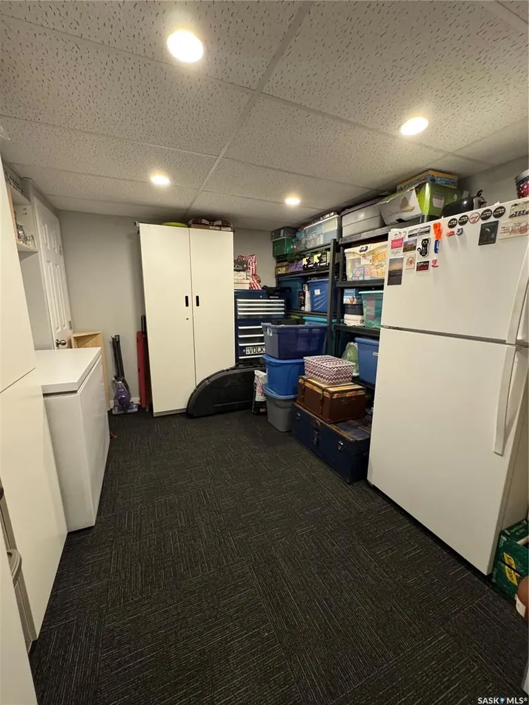 2808 Park Street Regina SK S4N 2H6