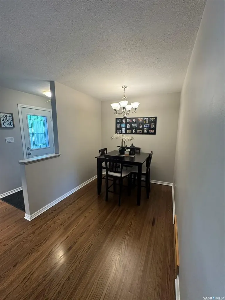 2808 Park Street Regina SK S4N 2H6