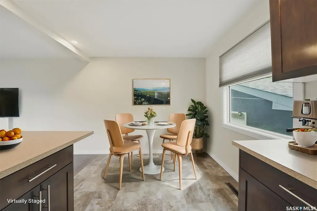 15 Selkirk Crescent Saskatoon SK S7L 4J4