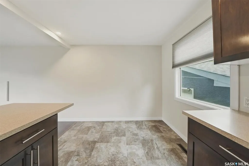 15 Selkirk Crescent Saskatoon SK S7L 4J4