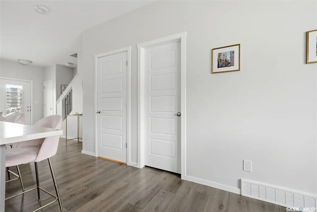 5032 Primrose Green Drive E Regina SK S4V 3S5