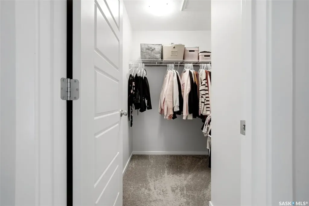 5032 Primrose Green Drive E Regina SK S4V 3S5