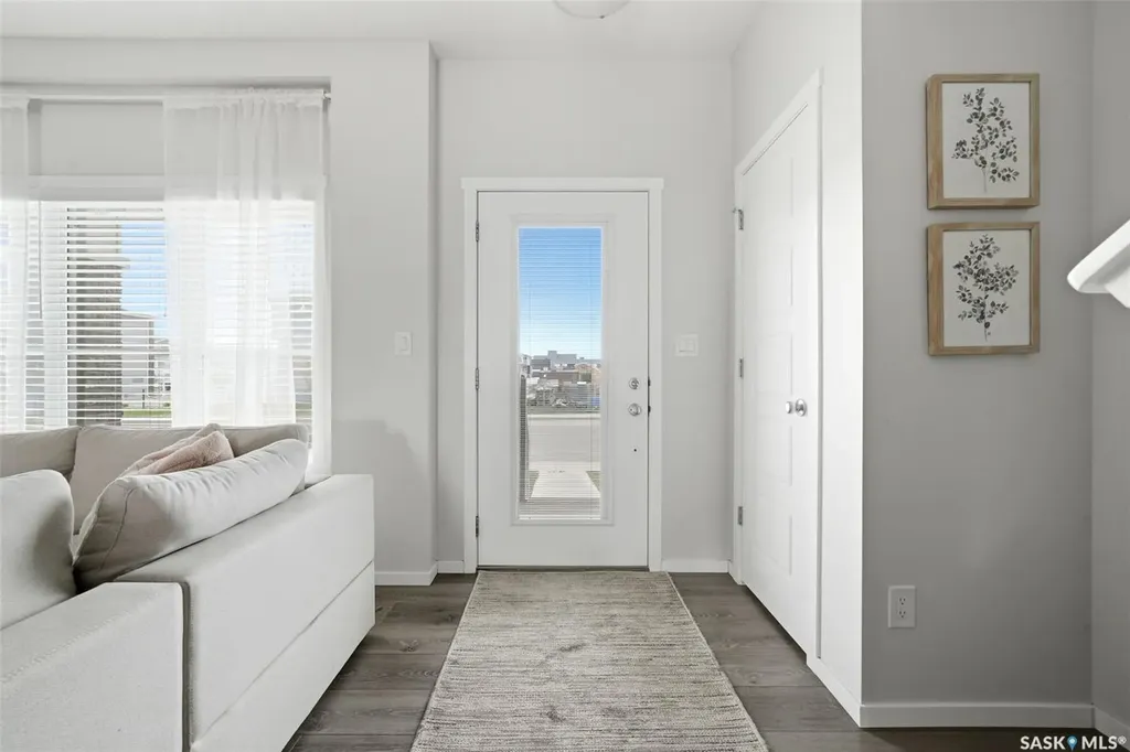 5032 Primrose Green Drive E Regina SK S4V 3S5