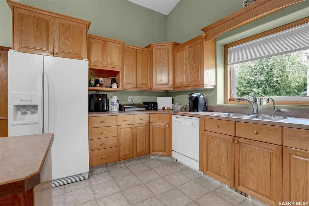 33 Lott Road White City SK S4L 5B1