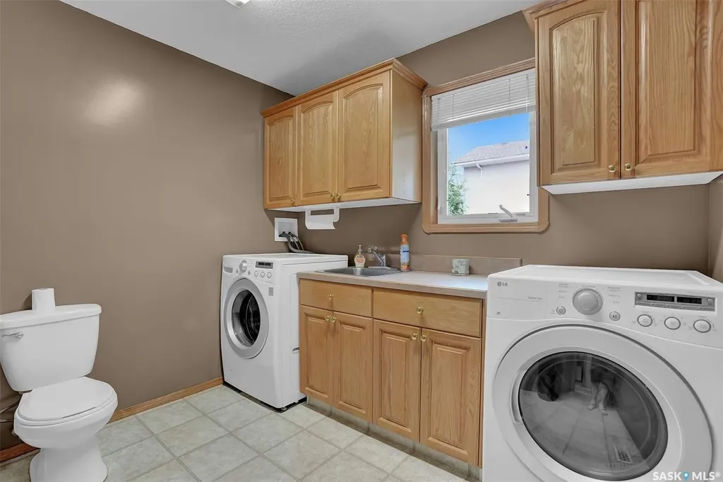 33 Lott Road White City SK S4L 5B1