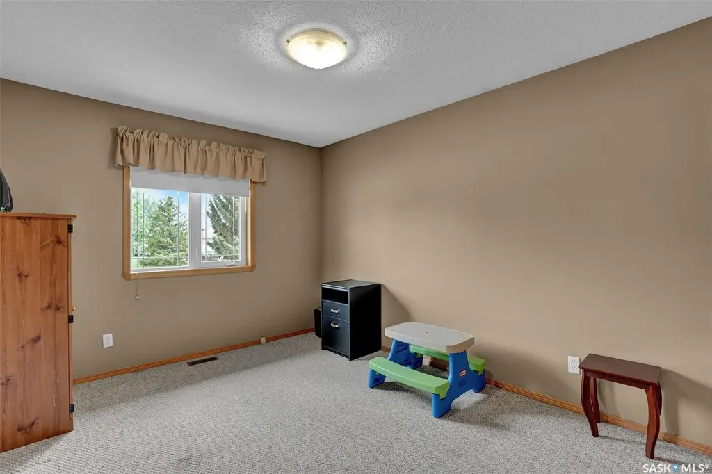 33 Lott Road White City SK S4L 5B1