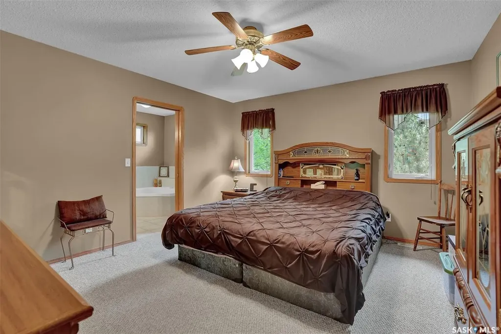 33 Lott Road White City SK S4L 5B1